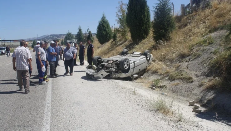 Manisa’da otomobil takla attı, yaralanan olmadı